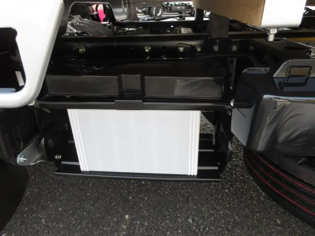 三菱 キャンター 2TG-FBA00(2WD)の写真43