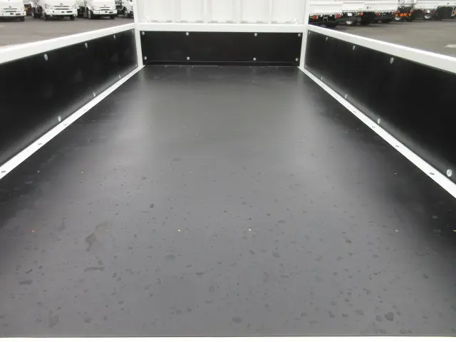 三菱 キャンター 2TG-FBA00(2WD)の写真9