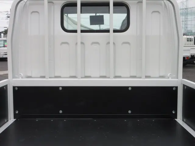 三菱 キャンター 2TG-FBA00(2WD)の写真11