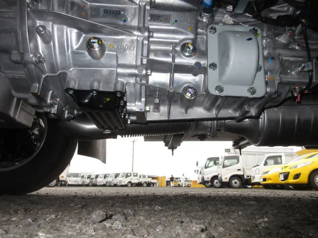 三菱 キャンター 2TG-FBA00(2WD)の写真29