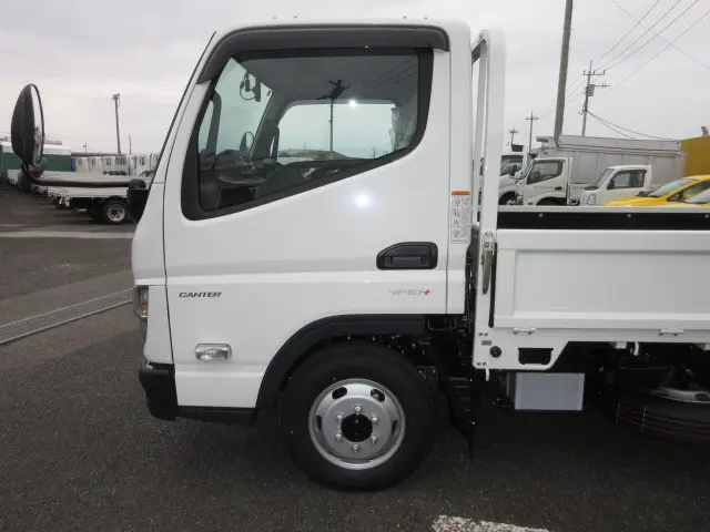 三菱 キャンター 2TG-FBA00(2WD)の写真33
