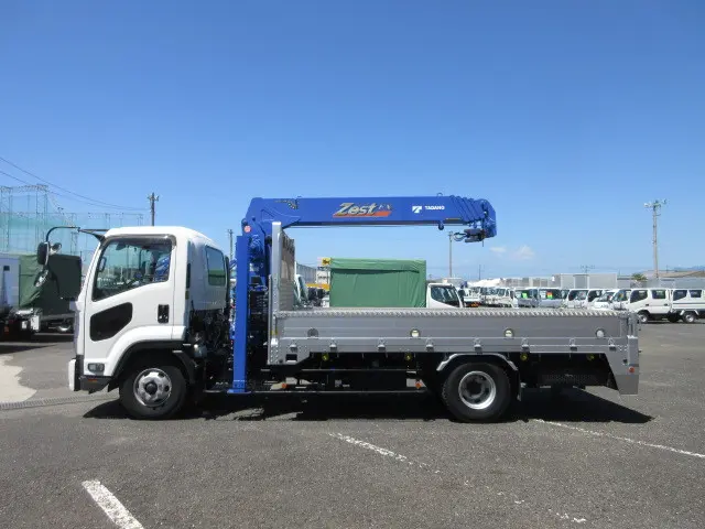 いすゞ フォワード 2PG-FRR90S2(2WD)の写真5