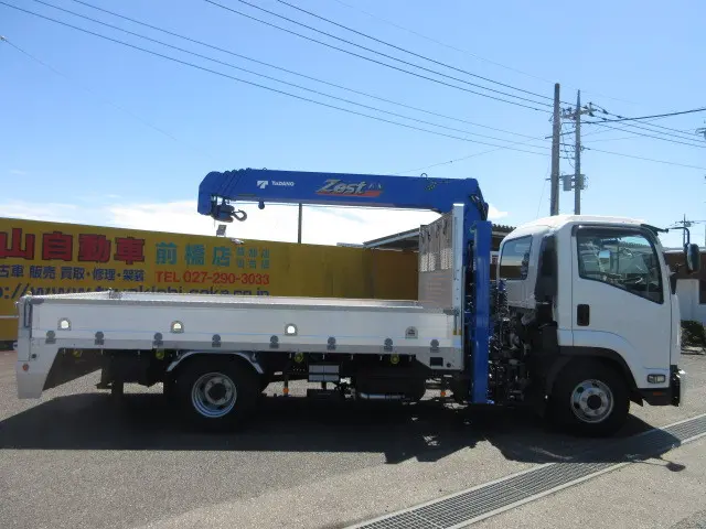いすゞ フォワード 2PG-FRR90S2(2WD)の写真6