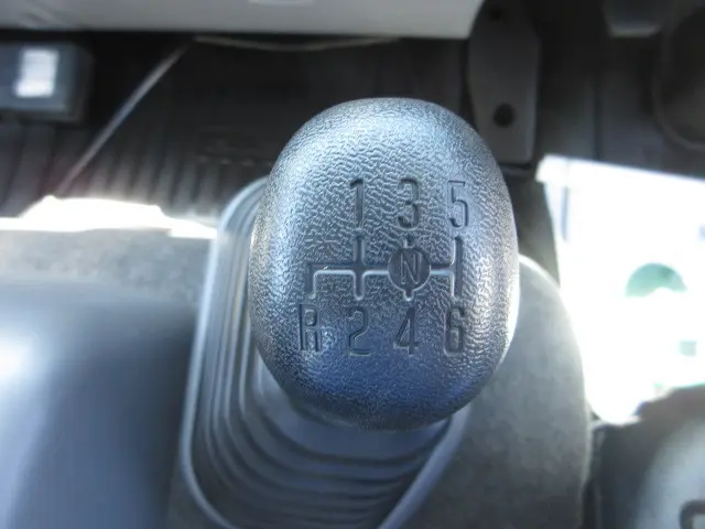 いすゞ フォワード 2PG-FRR90S2(2WD)の写真20