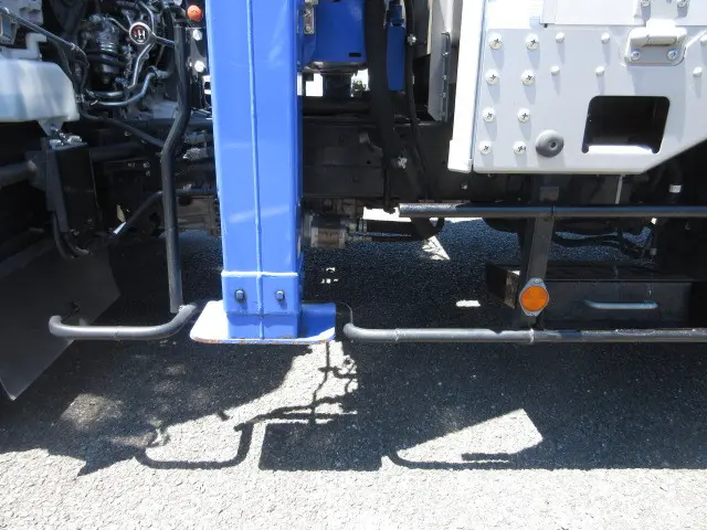 いすゞ フォワード 2PG-FRR90S2(2WD)の写真30