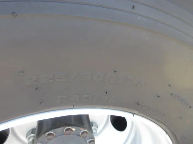 いすゞ フォワード 2PG-FRR90S2(2WD)の写真47