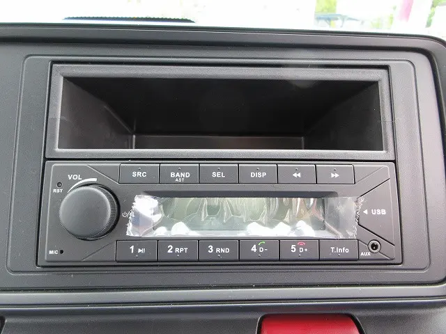 三菱 キャンター 2RG-FEAV0(2WD)の写真17