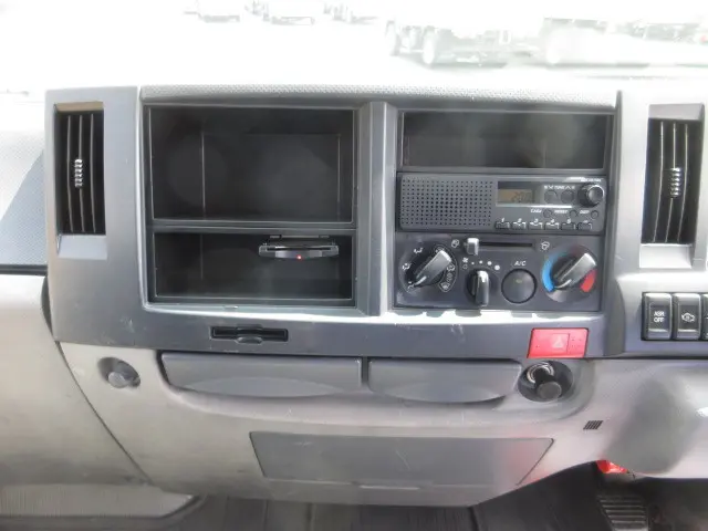 いすゞ エルフ TKG-NKR85AN(2WD)の写真30