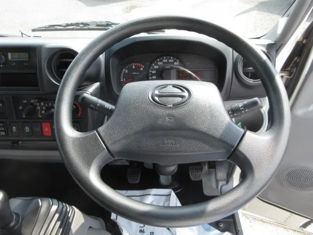 日野 デュトロ TKG-XZU605M(2WD)の写真19
