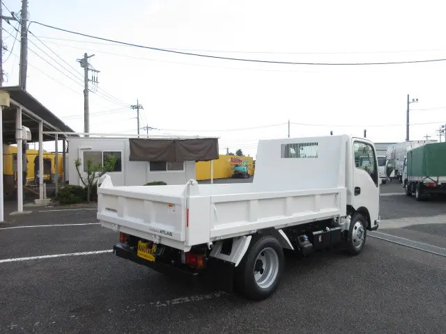 日産 アトラス 2WG-AKR88AT(2WD)の写真4