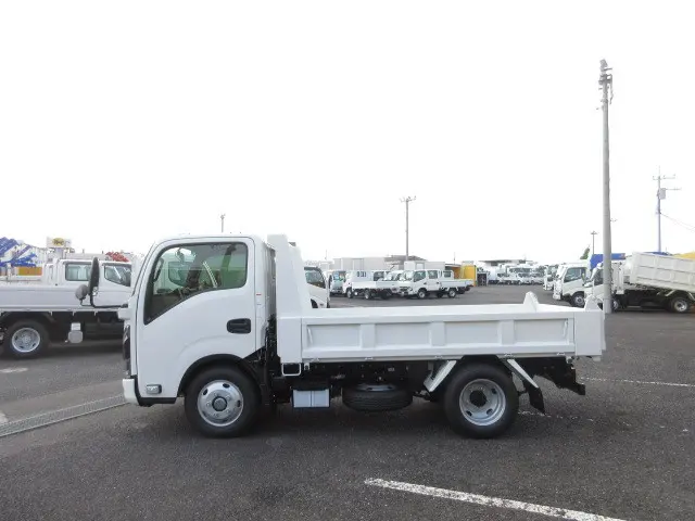 日産 アトラス 2WG-AKR88AT(2WD)の写真5