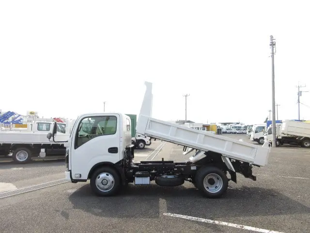 日産 アトラス 2WG-AKR88AT(2WD)の写真16