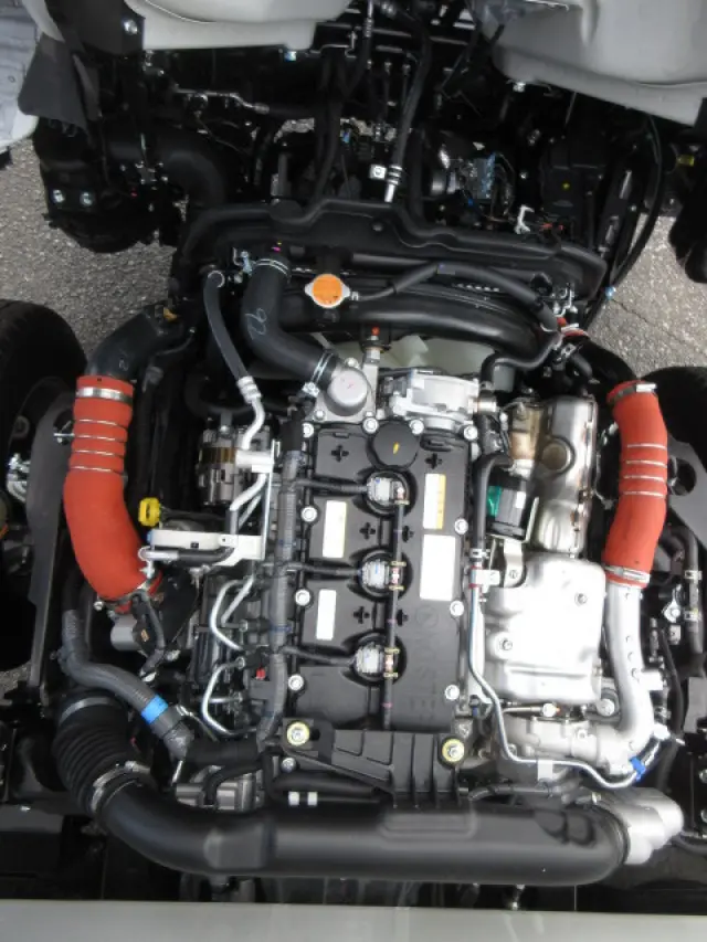 日産 アトラス 2WG-AKR88AT(2WD)の写真33