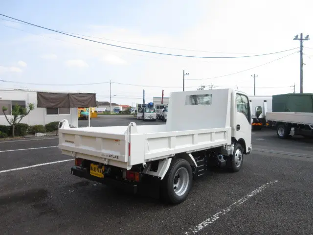 日産 アトラス 2WG-AKS88AT(4WD)の写真4