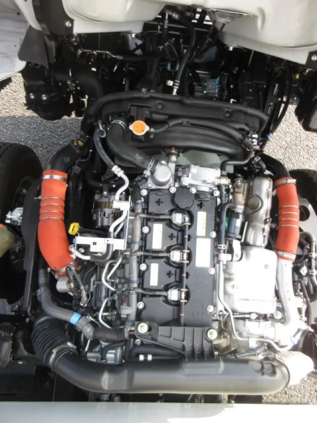 日産 アトラス 2WG-AKS88AT(4WD)の写真30