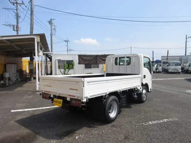 日産 アトラス 2WG-AJS88AF(4WD)の写真4