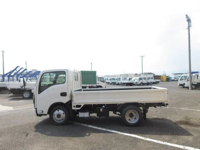 日産 アトラス 2WG-AJS88AF(4WD)の写真5
