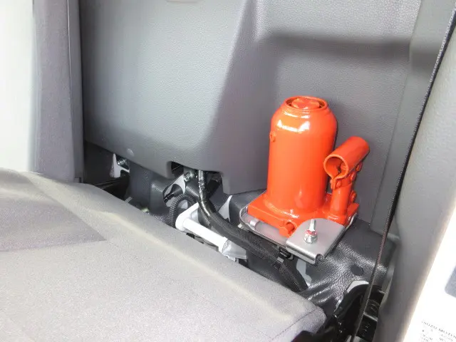 日産 アトラス 2WG-AJS88AF(4WD)の写真22