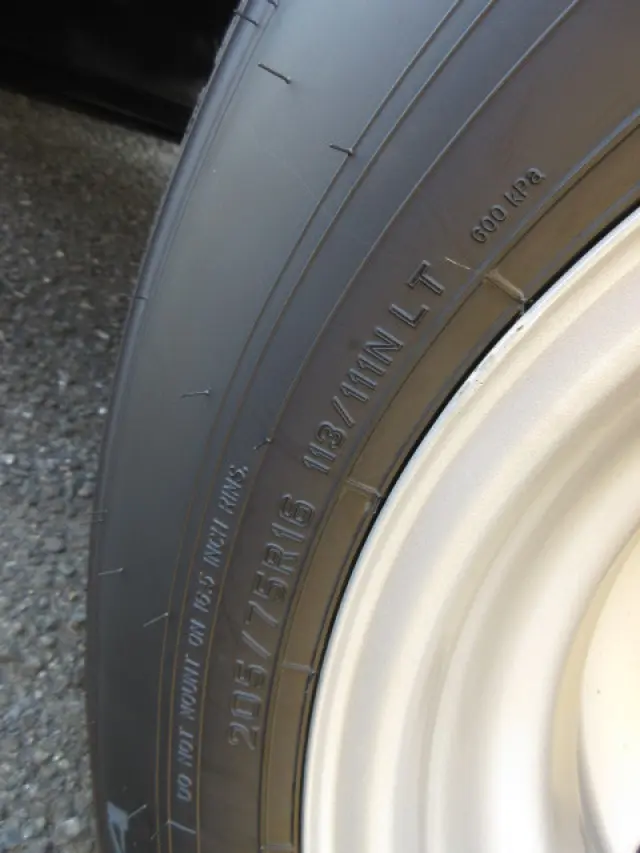 日産 アトラス 2WG-AJS88AF(4WD)の写真45