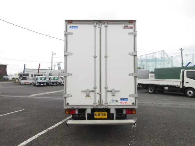 いすゞ エルフ TRG-NLR85AN(2WD)の写真7