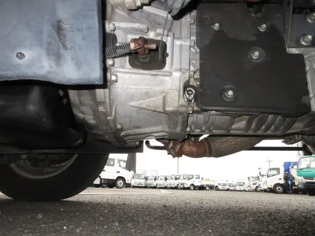 いすゞ エルフ TRG-NLR85AN(2WD)の写真37