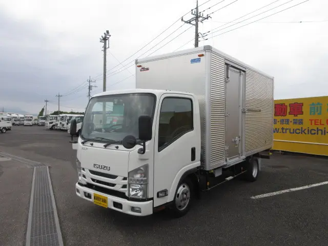 いすゞ エルフ TRG-NMR85AN(2WD)の写真1