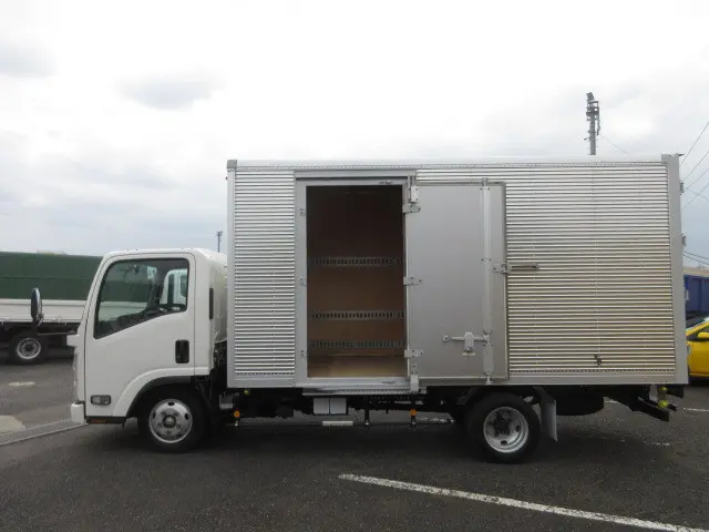 いすゞ エルフ TRG-NMR85AN(2WD)の写真17