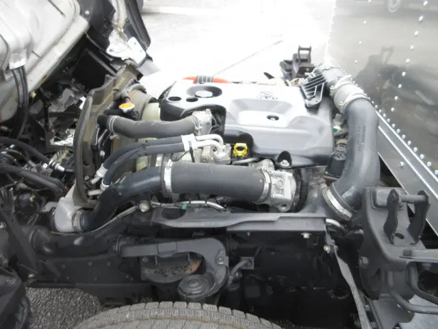 いすゞ エルフ TRG-NMR85AN(2WD)の写真33