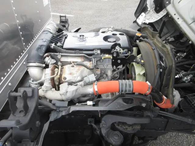いすゞ エルフ TRG-NMR85AN(2WD)の写真34