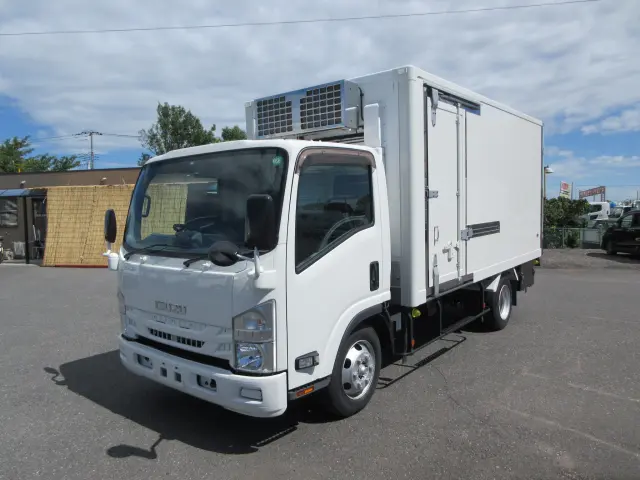 いすゞ エルフ 2PG-NPR88AN(2WD)の写真1
