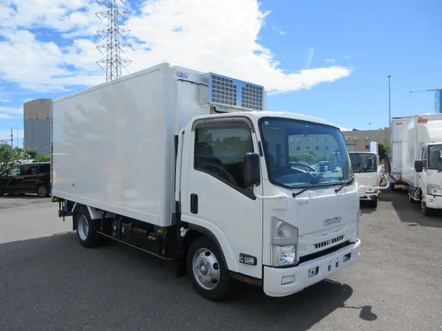 いすゞ エルフ 2PG-NPR88AN(2WD)の写真2