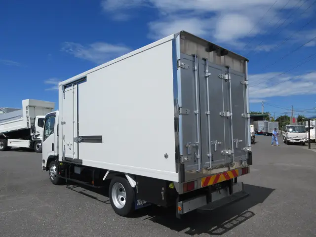いすゞ エルフ 2PG-NPR88AN(2WD)の写真3