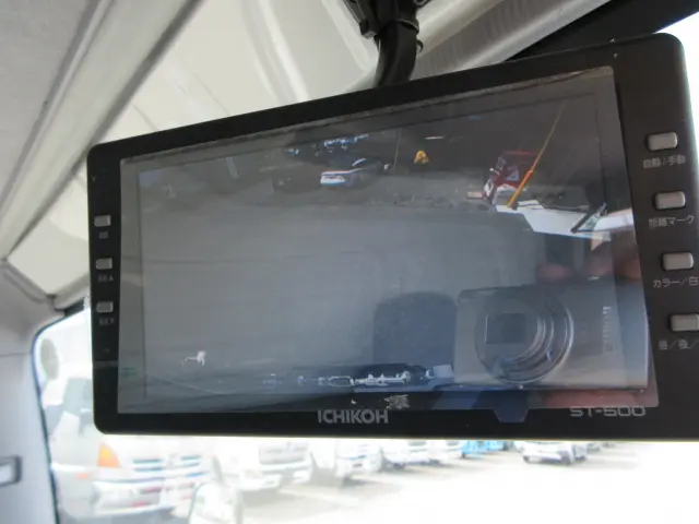いすゞ エルフ 2PG-NPR88AN(2WD)の写真19