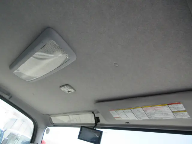 いすゞ エルフ 2PG-NPR88AN(2WD)の写真21