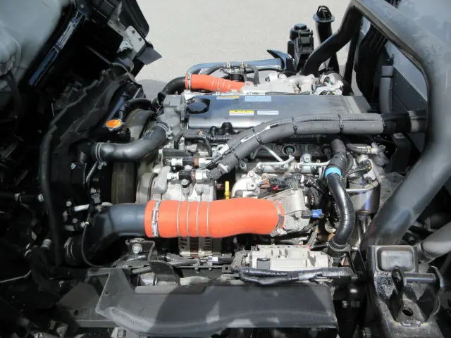 いすゞ エルフ 2PG-NPR88AN(2WD)の写真23