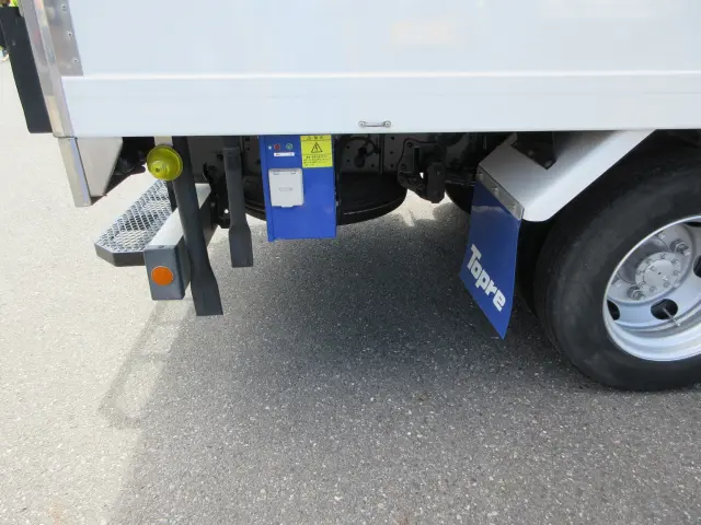 いすゞ エルフ 2PG-NPR88AN(2WD)の写真30