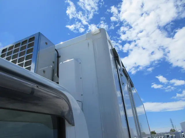いすゞ エルフ 2PG-NPR88AN(2WD)の写真33