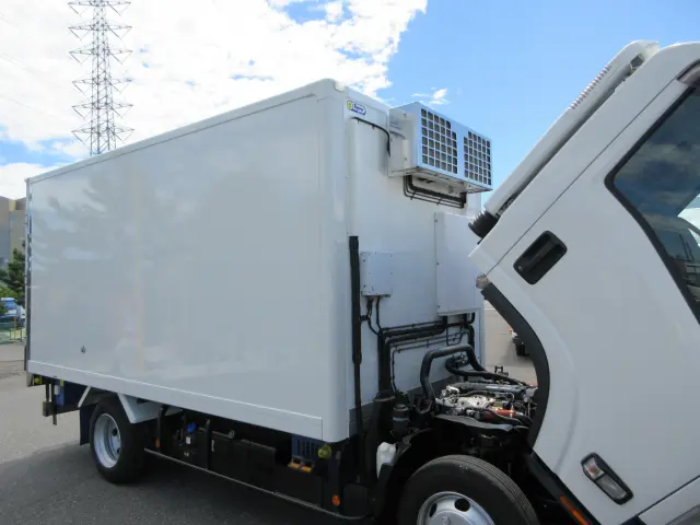 いすゞ エルフ 2PG-NPR88AN(2WD)の写真35