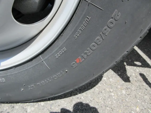 いすゞ エルフ 2PG-NPR88AN(2WD)の写真46