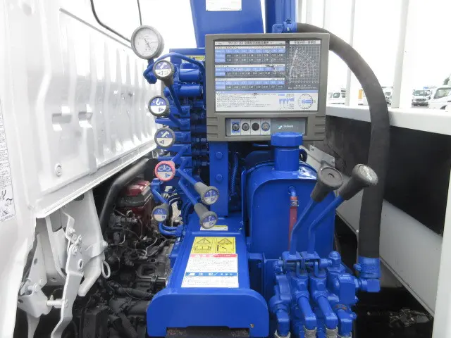 日野 デュトロ TKG-XZU685M(4WD)の写真15