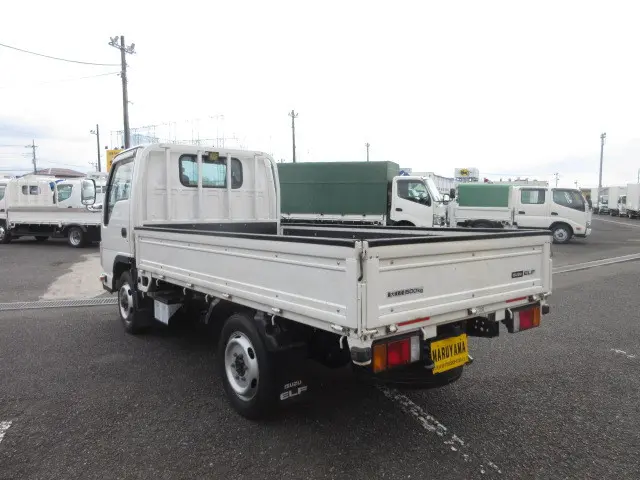 いすゞ エルフ TRG-NHS85A(4WD)の写真3
