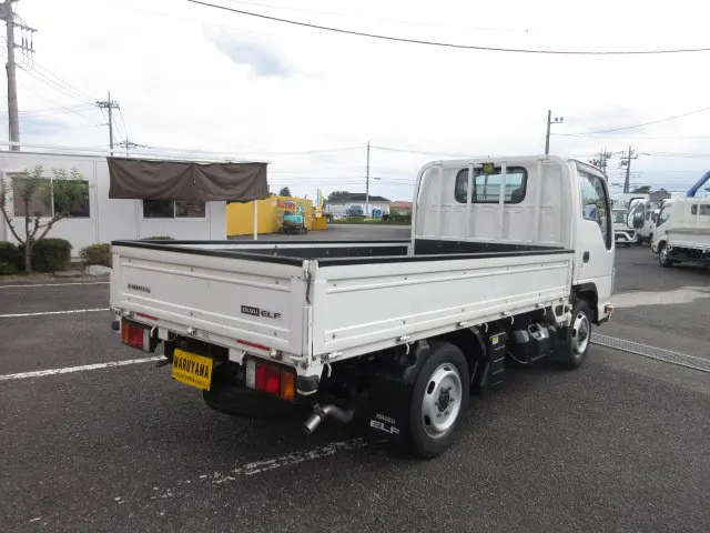 いすゞ エルフ TRG-NHS85A(4WD)の写真4