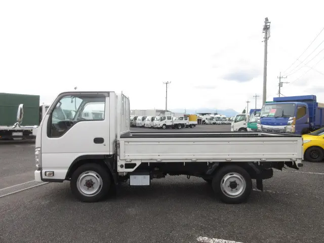 いすゞ エルフ TRG-NHS85A(4WD)の写真5
