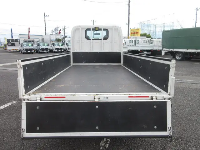 いすゞ エルフ TRG-NHS85A(4WD)の写真7