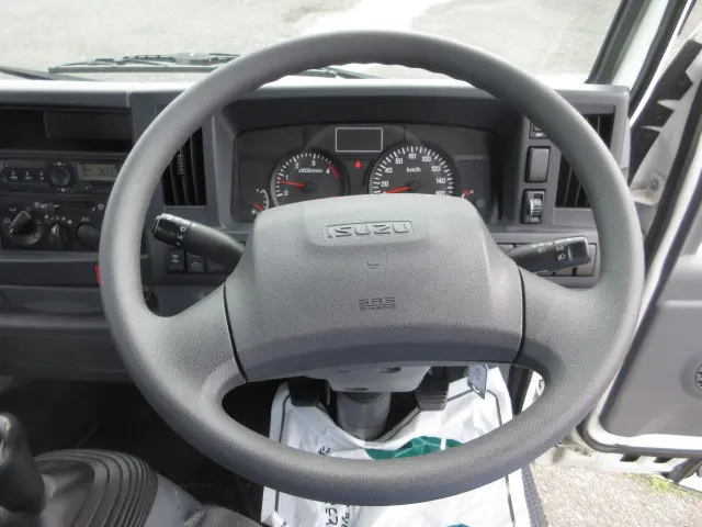 いすゞ エルフ TRG-NHS85A(4WD)の写真14