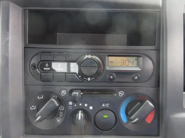 いすゞ エルフ TRG-NHS85A(4WD)の写真17