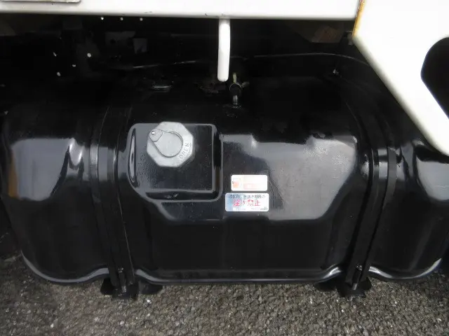 いすゞ エルフ TRG-NHS85A(4WD)の写真34
