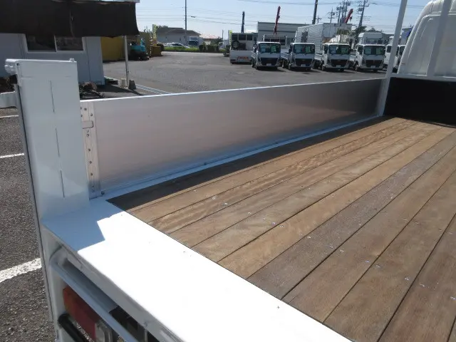 日野 デュトロ TKG-XZU685M(4WD)の写真9