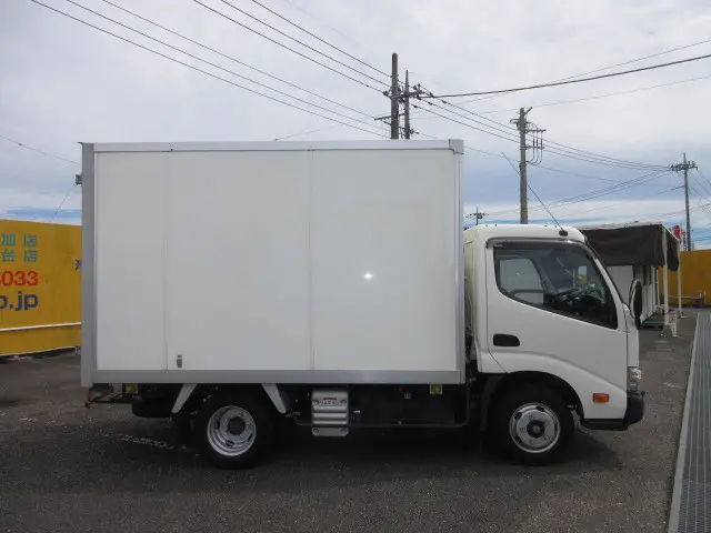 トヨタ ダイナ 2RG-XZC605(2WD)の写真6