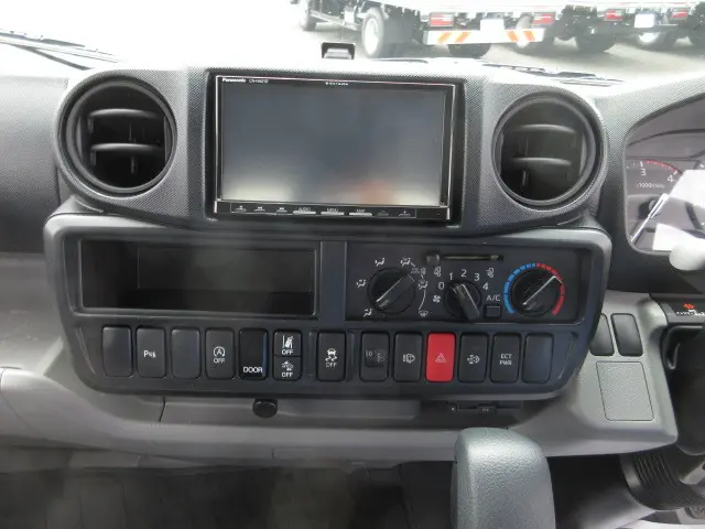 トヨタ ダイナ 2RG-XZC605(2WD)の写真21